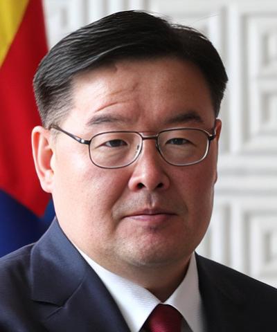 Gombojavyn Zandanshatar