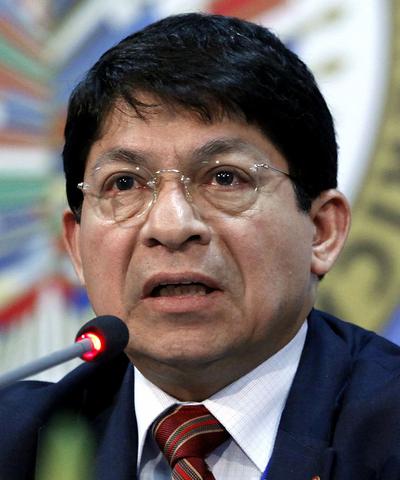 Denis Moncada